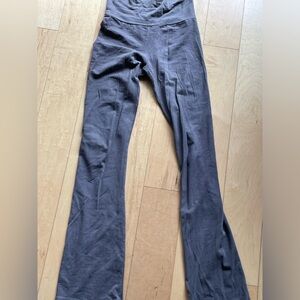 Brandy melville brown folder pants. One -size stretchy